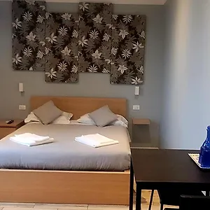 Al Binario 2*, Brescia Itálie